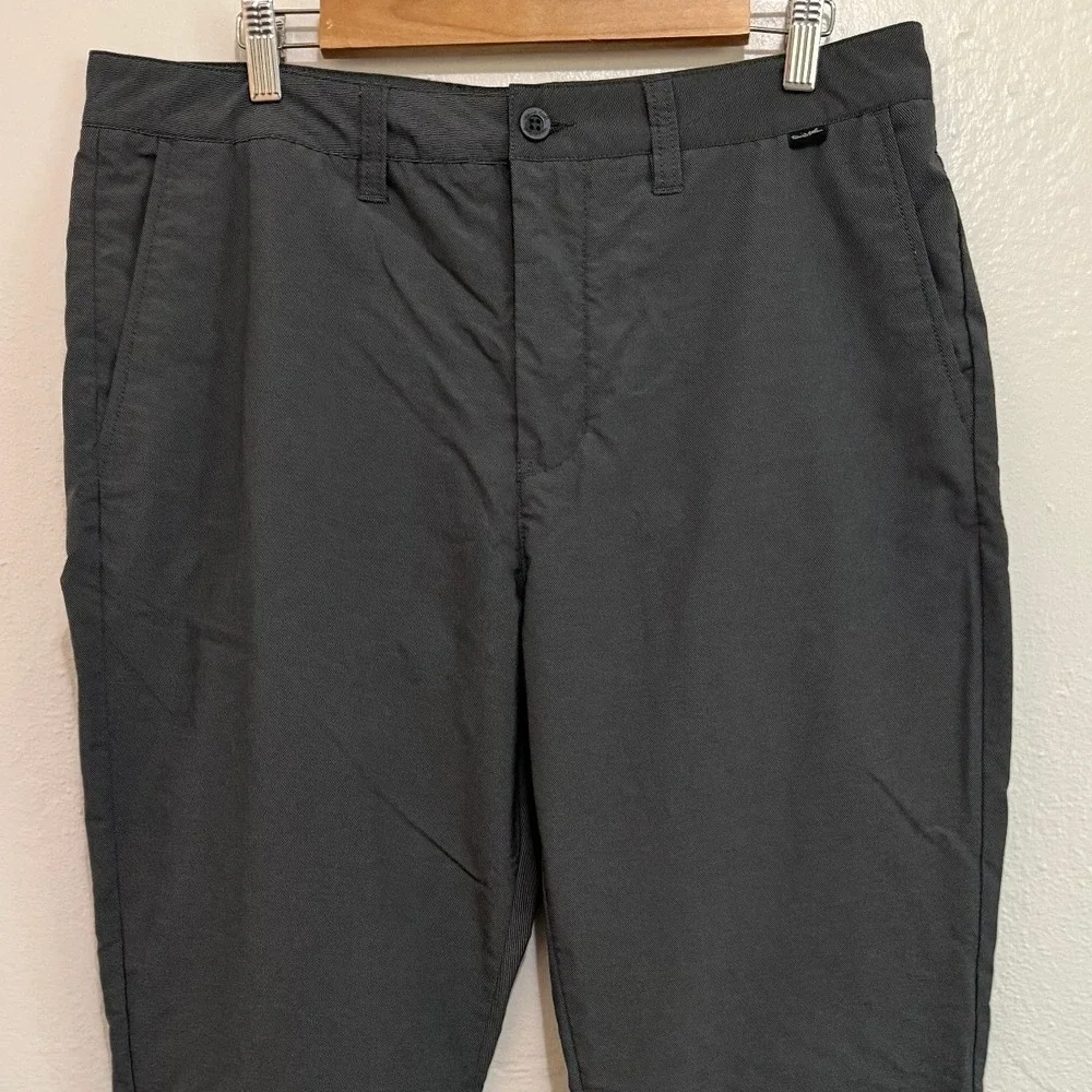 TravisMathew Men Chino Pants 36 Dark Grey Stretch Golf Performance Techwear Prep